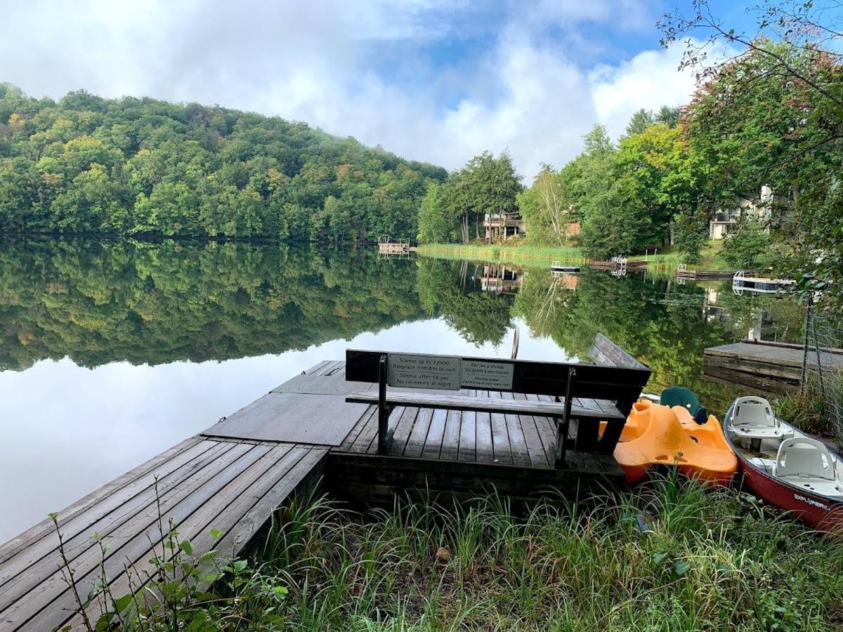 Suites Du Lac Moore Mont-Tremblant Esterno foto